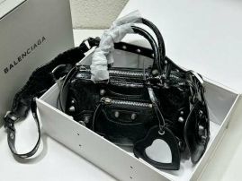 Picture of Balenciaga Lady Handbags _SKUfw138987067fw